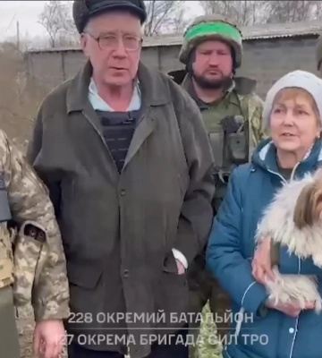 Харьковские теробороновцы эвакуируют из Бахмута людей и их питомцев (видео)