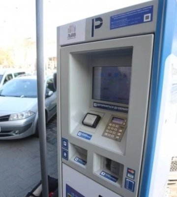 Наступного тижня у Львові відкриють ще 8 нових паркувальних майданчиків