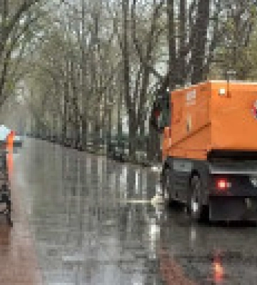 Через негоду в Одесі підтоплена Ярмаркова площа – міськрада