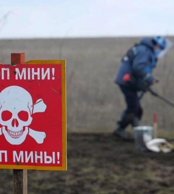 Под Харьковом в селе подорвался тракторист