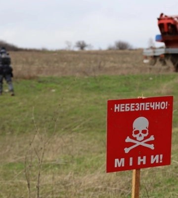 В Харьковской области трактор подорвался на взрывчатке