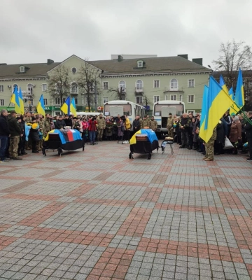 У Рівному віддали останню шану двом полеглим Воїнам
