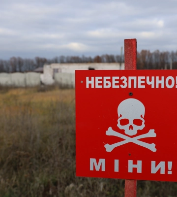 На Харківщині трактор підірвався на вибухівці, водій у лікарні