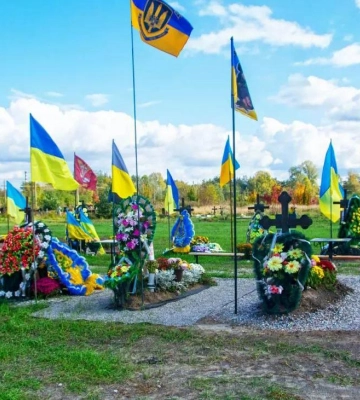 У Полтавській ТГ на поминальні дні до кладовищ їздитиме більше громадського транспорту