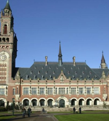 В Гаазі зобов’язали РФ сплатити Нафтогазу $5 мільярдів компенсації за втрачене в Криму майно