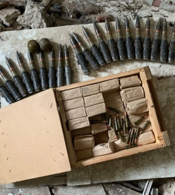 Два схрони з російськими боєприпасами виявили у прикордонні Чернігівщини