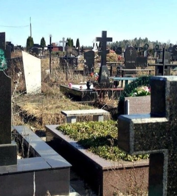 Поминальні дні в Києві: як працюватимуть кладовища міста