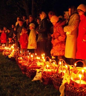Коли у соборах Рівного освячуватимуть паски: розклад