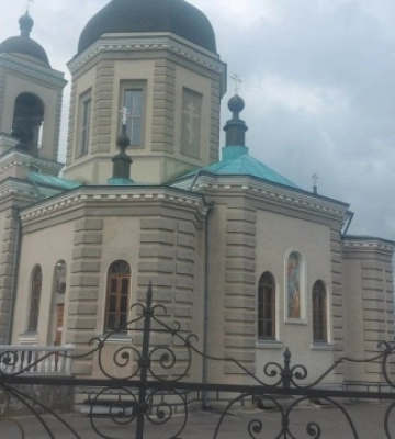 У Хмельницькій ОВА закликали знизити «градус напруги» навколо сутички у храмі УПЦ