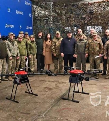 Допомога від всього Дніпра: Філатов показав рекордну партію техніки, яку місто придбало для ЗСУ