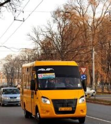У Полтаві збільшать кількість транспорту в поминальні дні