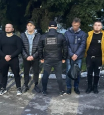 Намагалися потрапити до Румунії: прикордонники затримали ухилянтів на Закарпатті