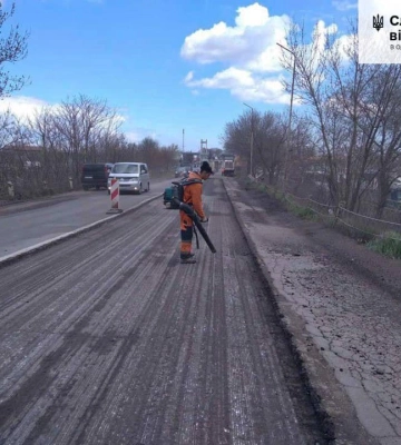 Автодороги Одеської області відновлюють після зими, - ФОТО