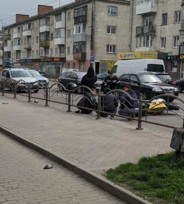 У Луцьку на Перемоги збили мотоцикліста 