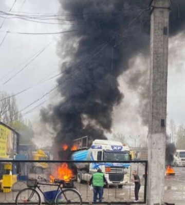 У Дніпрі горів бензовоз