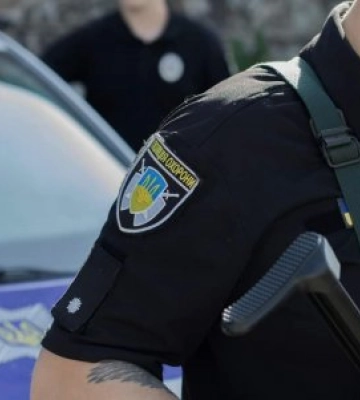 Вкрали парфуми: поліція охорони Закарпаття затримала двох мешканців Хуста