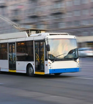 Автобуси, маршрутки і тролейбус. У Дніпрі відбудуться зміни в роботі транспорту