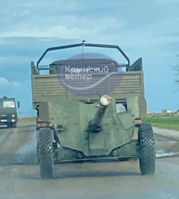 СМИ: Военные РФ перемещают советское вооружение на запад Крыма