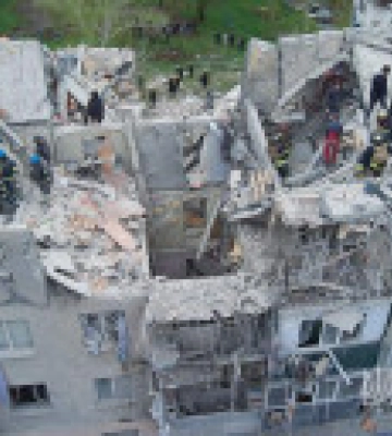 У Слов’янську з-під завалів дістали дитину