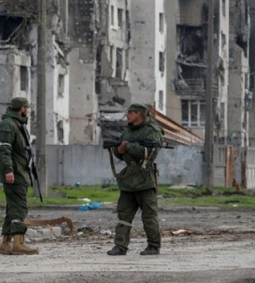 На оккупированной Херсонщине россияне воруют масло из электро-трансформаторов