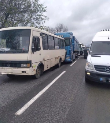 На трасі в Одеській області сталася потрійна ДТП, є постраждалі