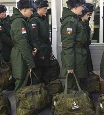 Російські загарбники в &quot;ЛНР&quot; оголосили військовий призов 18-річних