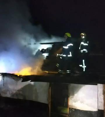 Обгорілий труп знайшли у Кривому Розі під час пожежі в сараях