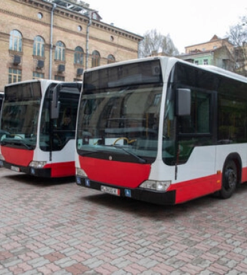 До Києва прибули ще 4 сучасні автобуси від німецьких друзів, невдовзі вони вийдуть на маршрути, - Кличко