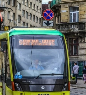 Як курсуватиме громадський транспорт у Львові на Великдень