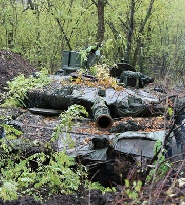 ВСУ уничтожили новейший танк Т-90 и боевые машины пехоты РФ на лимано-купянском направлении