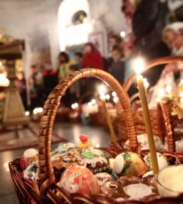 Як у Дніпрі працюватимуть храми на Великдень