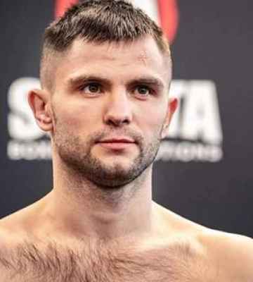 Дмитро Митрофанов тріумфально повернувся у ринг та захистив титул WBO Oriental – відеоогляд бою