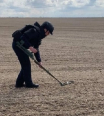 На Дубенщині піротехніки знищили артилерійський снаряд часів Другої світової війни