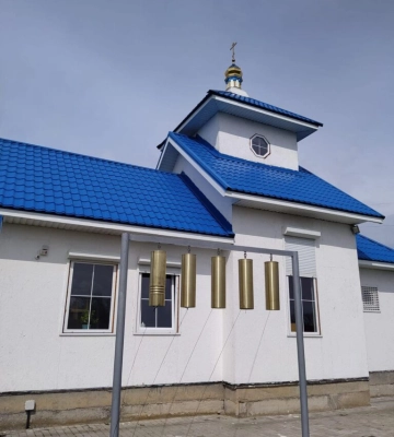 На Одещині у храмі залунали церковні дзвони з гільз 155 калібру з Бахмуту