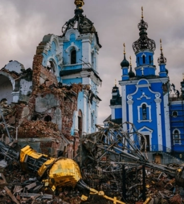 Російські військові вдарили по храму у Нікополі