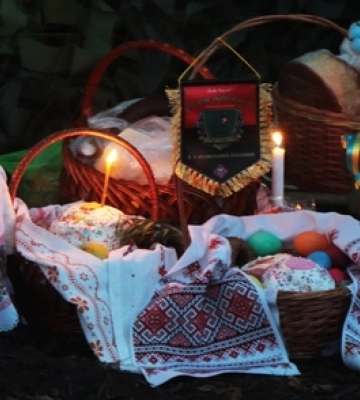 Бійці князівської бригади з Волині відзначили Великдень на фронті 
