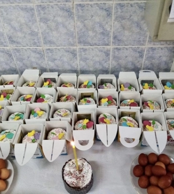 Пацієнтки Луцького клінічного пологового будинку отримали великодні подарунки