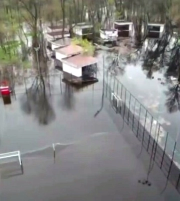 Столичний парк «Муромець» перетворився на озеро: відео з дрона