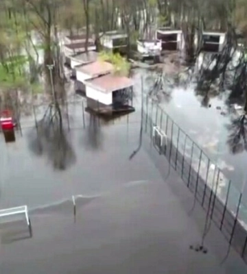 В Киеве затопило парк &quot;Муромец&quot;: видео и фото