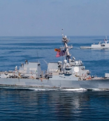 Южная Корея, США и Япония начали совместные военные учения в Восточном море