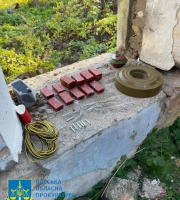 В Одесі чоловіка судитимуть за державну зраду та незаконне зберігання зброї (ФОТО)