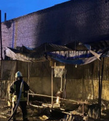 Під час ранкової пожежі в Києві загинули дві людини