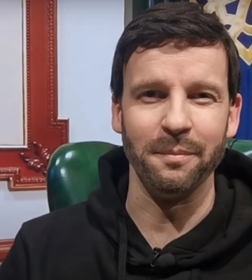 Актер студии Квартал 95 показал пародию на Зеленского