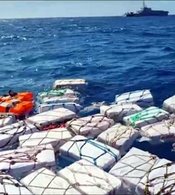 Біля берегів Сицилії виявили дві тонни кокаїну більш ніж на 400 млн. євро