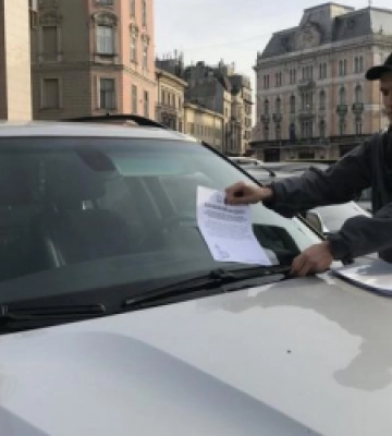 У Львові шукають інспекторів з паркування: яку зарплату пропонують