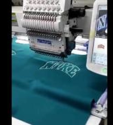 Виготовлення підроблених товарів – на Полтавщини припинено діяльність підпільного швейного цеху (відео)