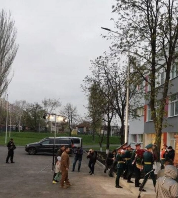 У Маріуполі росіяни встановили пам’ятник генералу, який брав участь в окупації міста