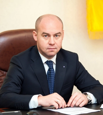 Захмарні премії Надала: суд закрив справу щодо мера Тернополя