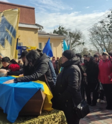 Теракт в Оленівці: на Кіровоградщині попрощалися із загиблим азовцем Хомовським