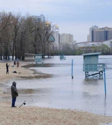 Паводок в Києві: який рівень води в річці Дніпро сьогодні